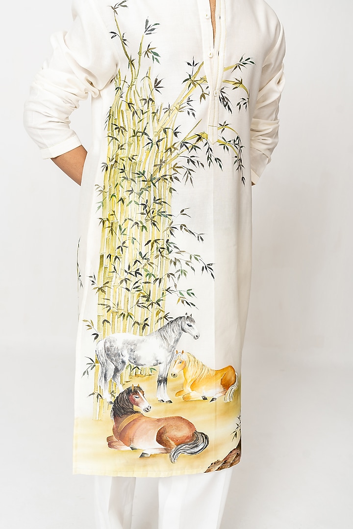Ivory Chanderi Handloom Hand Painted Kurta Set by Wabi Sabi Men at Pernia's Pop Up Shop