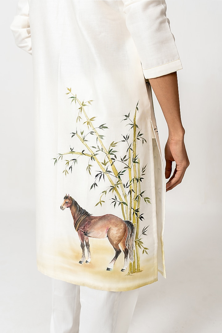 Ivory Chanderi Handloom Hand Painted Kurta Set by Wabi Sabi Men at Pernia's Pop Up Shop