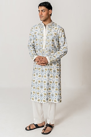 Ivory Chanderi Handloom Aari Embroidered Kurta Set by Wabi Sabi Men