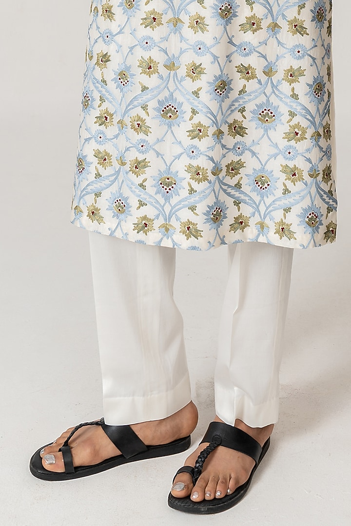 Ivory Chanderi Handloom Aari Embroidered Kurta Set by Wabi Sabi Men at Pernia's Pop Up Shop
