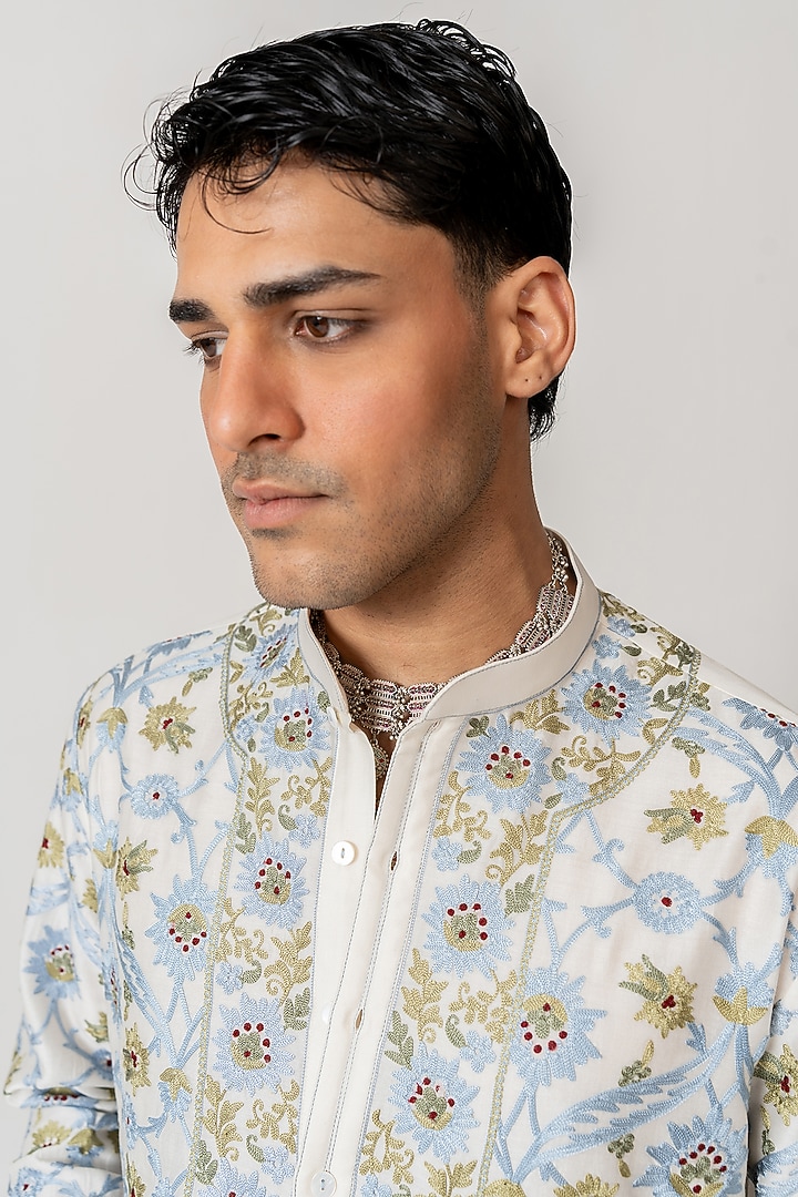 Ivory Chanderi Handloom Aari Embroidered Kurta Set by Wabi Sabi Men at Pernia's Pop Up Shop