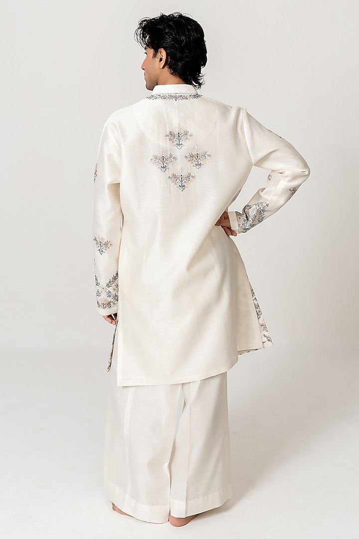 Ivory Chanderi Handloom Resham Embroidered Kurta Set by Wabi Sabi Men at Pernia's Pop Up Shop