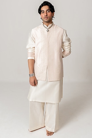 Faint Pink Chanderi Handloom Marodi Embroidered Bundi Jacket Set by Wabi Sabi Men