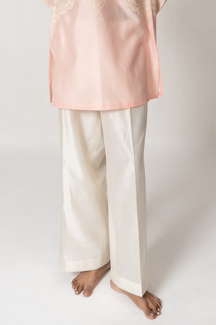 Peach Blush Chanderi Handloom Embroidered Short Kurta Set by Wabi Sabi Men at Pernia's Pop Up Shop