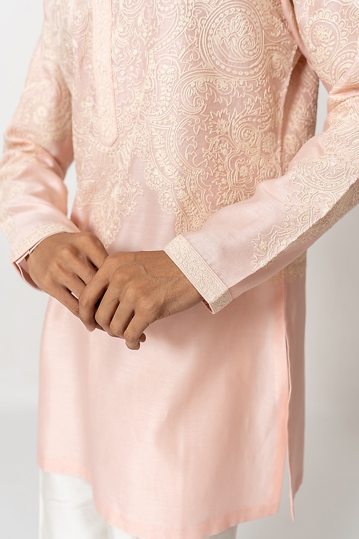 Peach Blush Chanderi Handloom Embroidered Short Kurta Set by Wabi Sabi Men at Pernia's Pop Up Shop