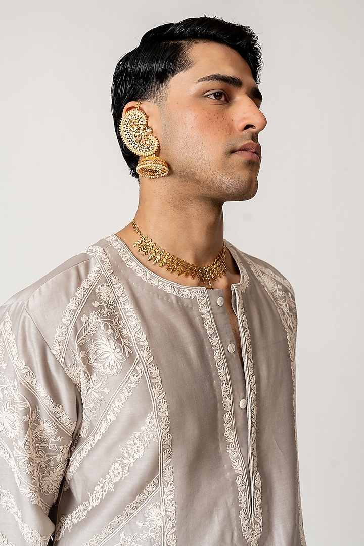 Dove Grey Chanderi Dori Embroidered Short Kurta Set by Wabi Sabi Men at Pernia's Pop Up Shop