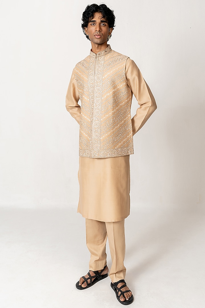 Honey Beige Chanderi Aari Embroidered Bundi Jacket Set by Wabi Sabi Men at Pernia's Pop Up Shop