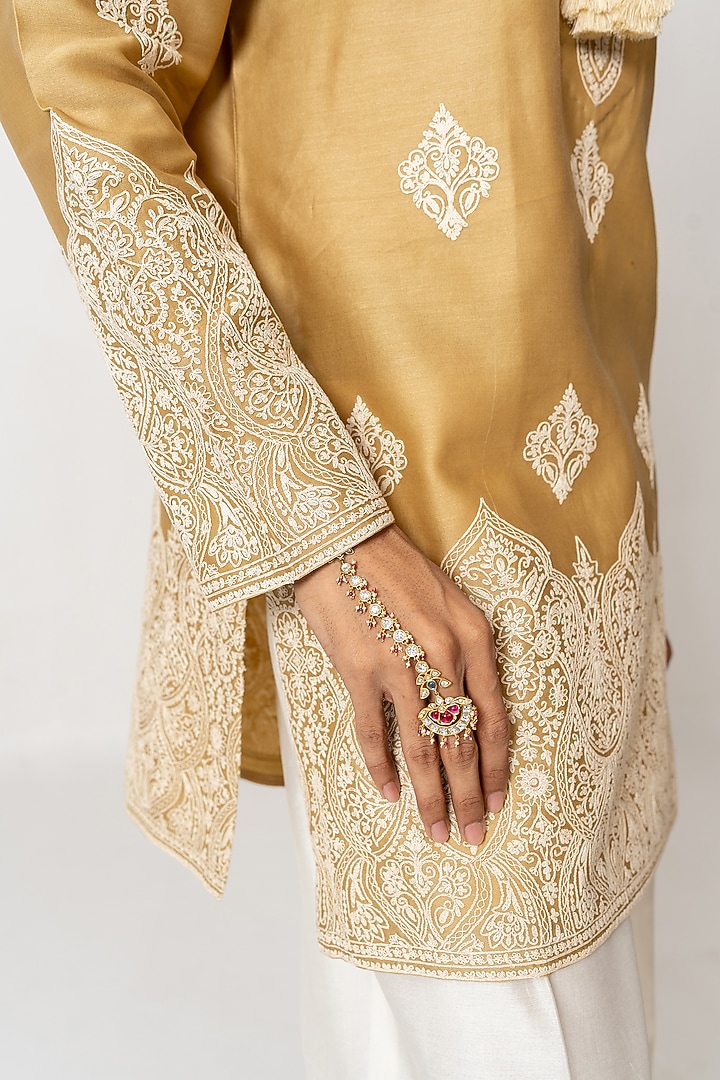 Dusty Mustard Dori Embroidered Handloom Short Kurta Set by Wabi Sabi Men at Pernia's Pop Up Shop
