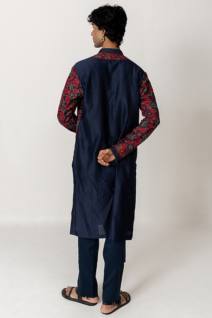 Midnight Blue Chanderi Aari Embroidered Kurta Set by Wabi Sabi Men at Pernia's Pop Up Shop