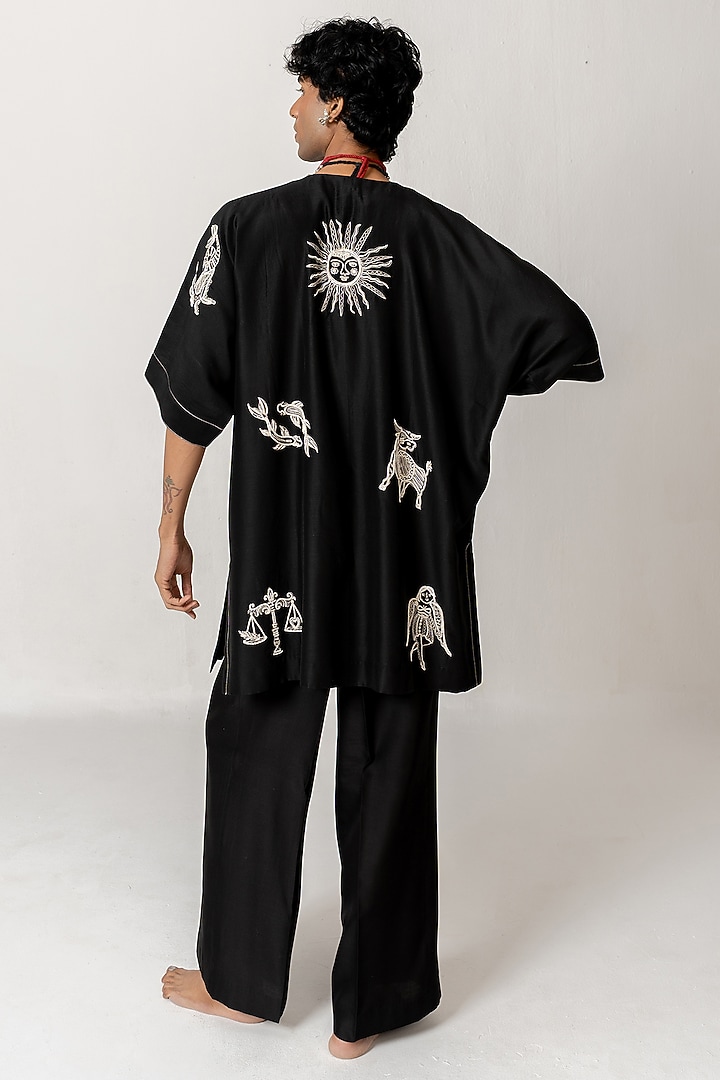 Black Chanderi Aari Embroidered Kaftan Set by Wabi Sabi Men at Pernia's Pop Up Shop