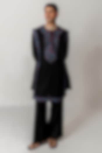 Black Chanderi Resham Embroidered Handloom Kurta Set by Wabi Sabi Men at Pernia's Pop Up Shop