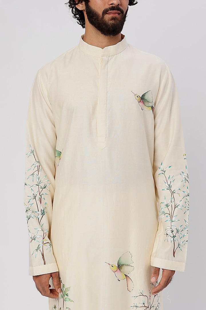 Ivory Chanderi Handloom Kurta Set by Wabi Sabi Men at Pernia's Pop Up Shop
