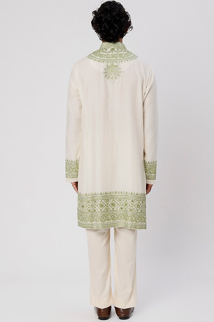 Ivory Kurta Set With Embroidery by Wabi Sabi Men at Pernia's Pop Up Shop