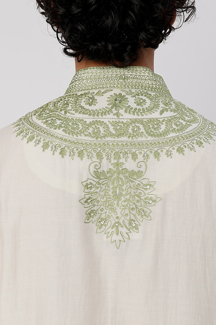 Ivory Kurta Set With Embroidery by Wabi Sabi Men at Pernia's Pop Up Shop