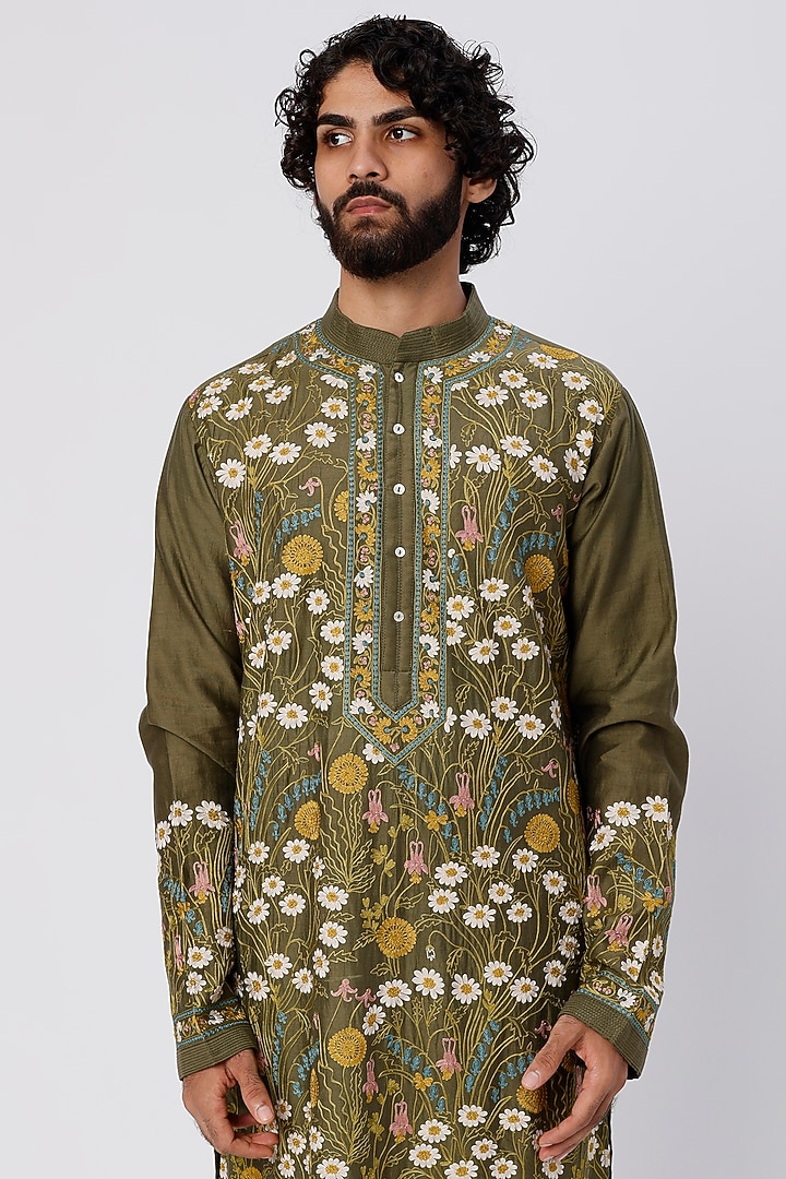 Olive Green Embroidered Kurta Set by Wabi Sabi Men at Pernia's Pop Up Shop