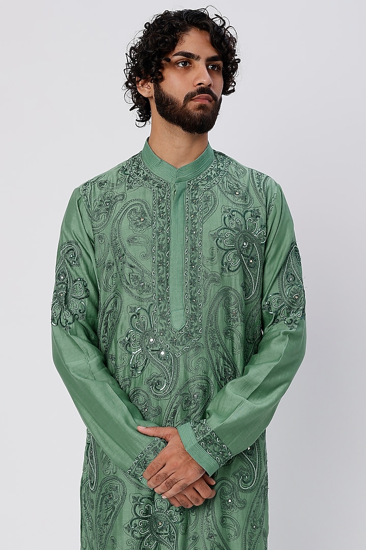 Moss Green Chanderi Handloom Aari Hand Embroidered Kurta Set by Wabi Sabi Men at Pernia's Pop Up Shop