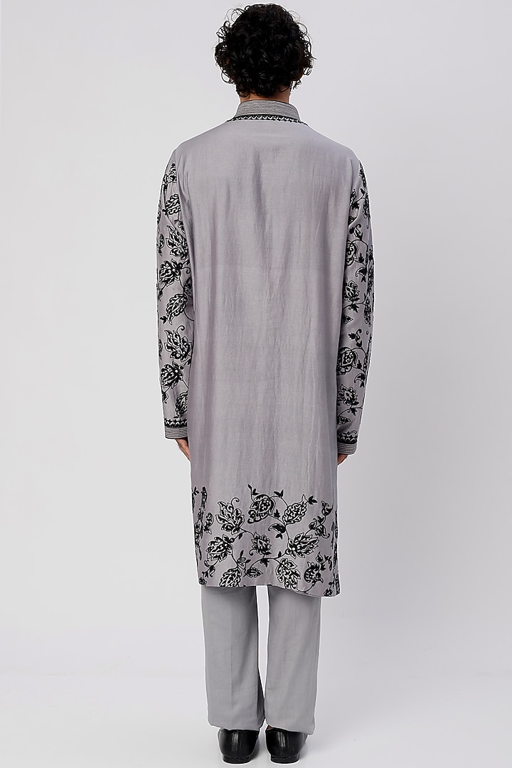 Grey Chanderi Handloom Hand Embroidered Kurta Set by Wabi Sabi Men at Pernia's Pop Up Shop