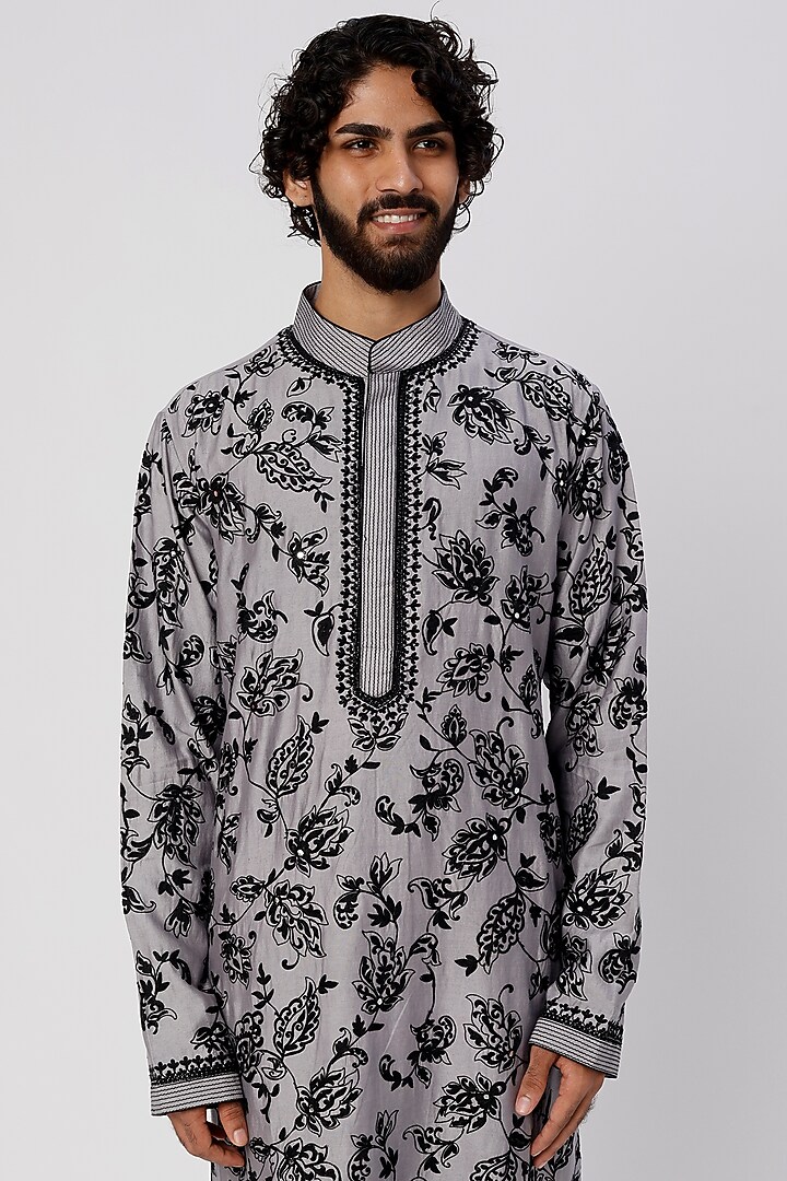 Grey Chanderi Handloom Hand Embroidered Kurta Set by Wabi Sabi Men at Pernia's Pop Up Shop
