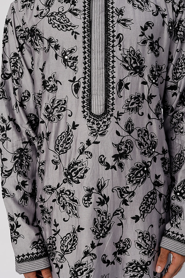 Grey Chanderi Handloom Hand Embroidered Kurta Set by Wabi Sabi Men at Pernia's Pop Up Shop
