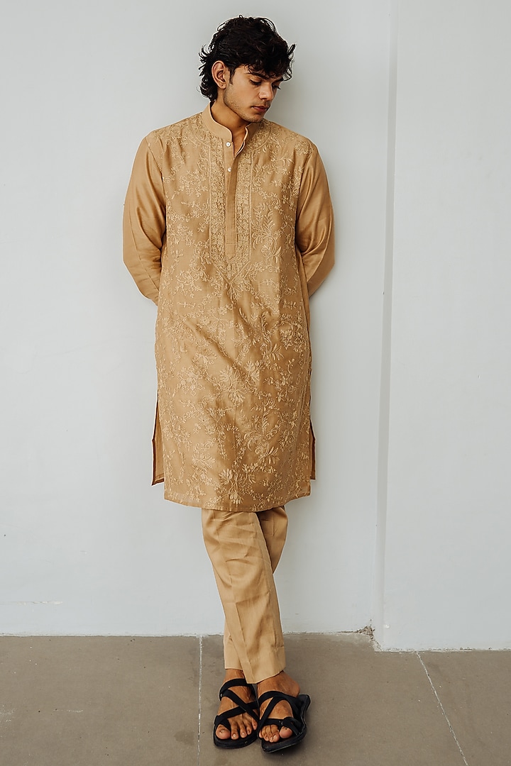 Gold Chanderi Embroidered Kurta Set by Wabi Sabi Men at Pernia's Pop Up Shop