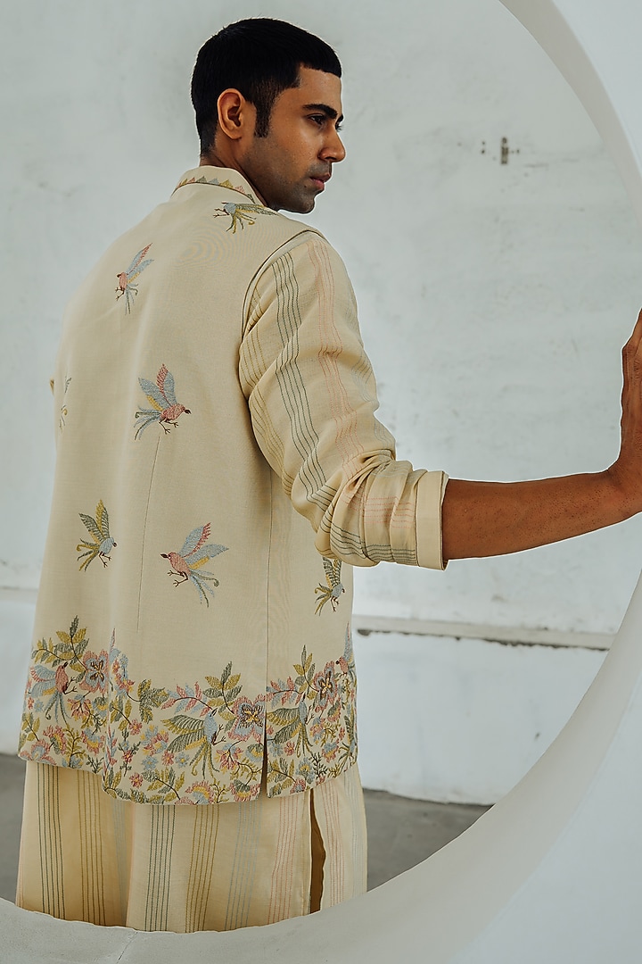 Beige Chanderi Embroidered Bundi Set by Wabi Sabi Men at Pernia's Pop Up Shop