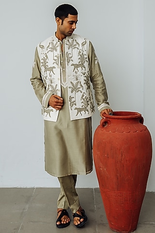 White Chanderi Embroidered Indowestern Set by Wabi Sabi Men
