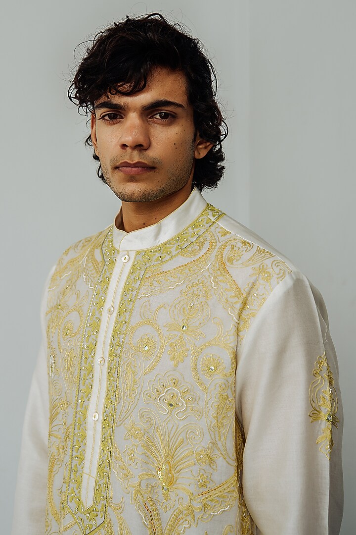 White Chanderi Hand Embroidered Kurta Set by Wabi Sabi Men at Pernia's Pop Up Shop