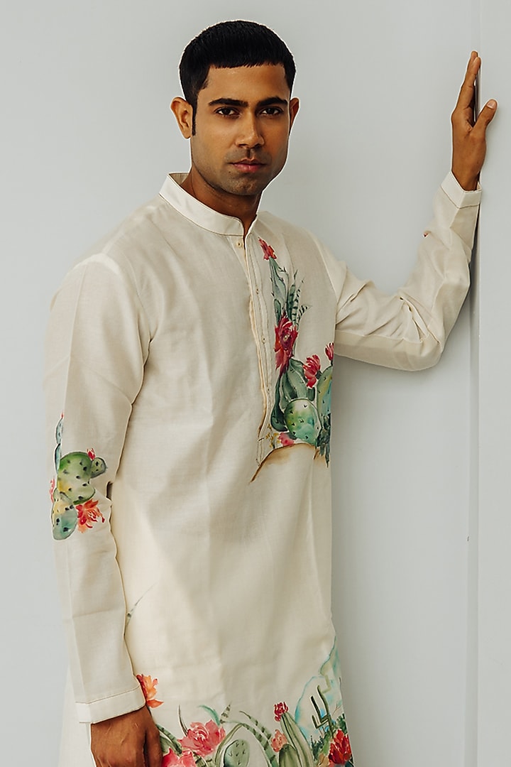 Ivory Chanderi Hand Painted Kurta Set by Wabi Sabi Men at Pernia's Pop Up Shop