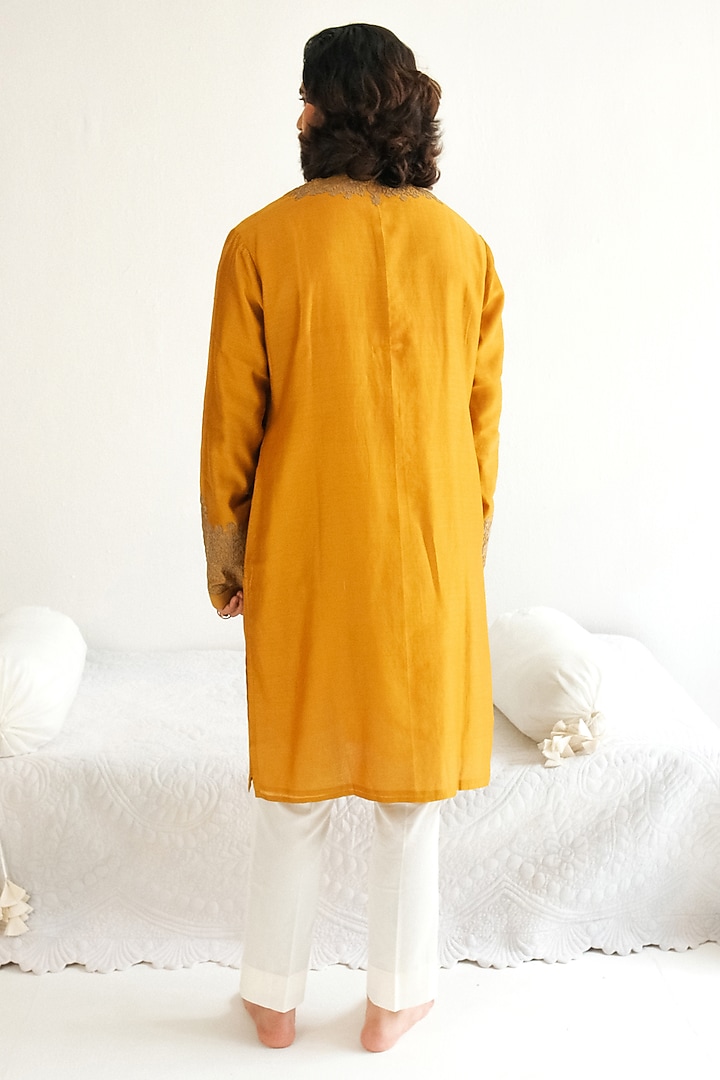 Dark Mustard Chanderi Handloom Dori Embroidered Kurta Set by Wabi Sabi Men at Pernia's Pop Up Shop
