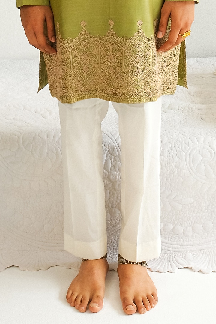 Pale Green Chanderi Handloom Dori Embroidered Kurta Set by Wabi Sabi Men at Pernia's Pop Up Shop
