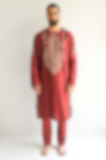 Cherry Red Chanderi Handloom Marodi Embroidered Kurta Set by WABI SABI