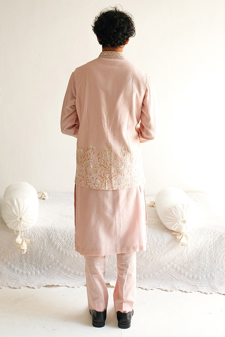 Pale Pink Chanderi Handloom Resham Embroidered Bundi Jacket Set by Wabi Sabi Men at Pernia's Pop Up Shop