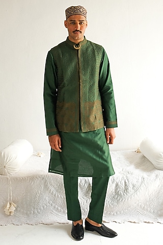 Dark Olive Chanderi Handloom Aari Embroidered Bundi Jacket Set by Wabi Sabi Men