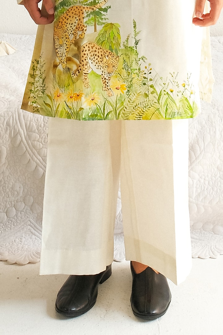 Ivory Chanderi Handloom Handpainted Kurta Set by Wabi Sabi Men at Pernia's Pop Up Shop
