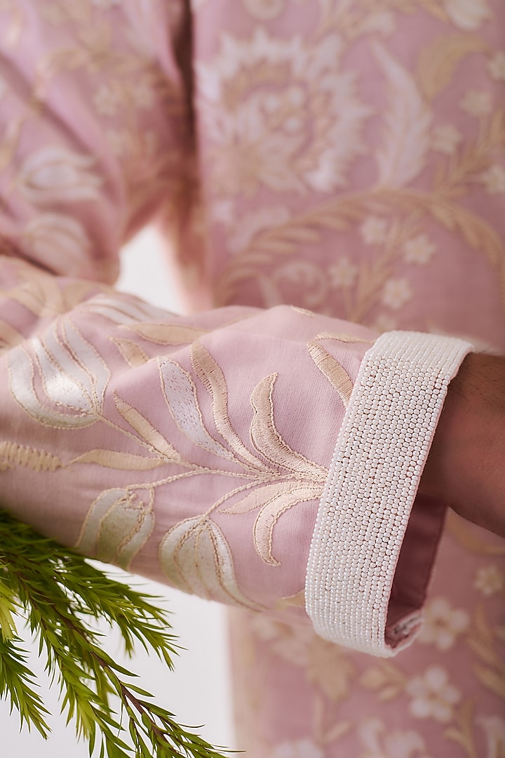 Pale Pink Chanderi Resham Embroidered Handloom Kurta Set by Wabi Sabi Men at Pernia's Pop Up Shop