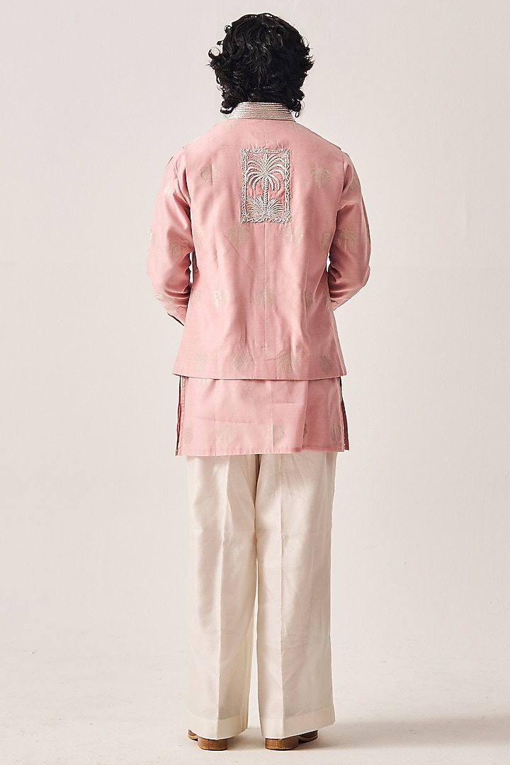 Pale Pink Chanderi Hand Embroidered Bundi Jacket Set by Wabi Sabi Men at Pernia's Pop Up Shop