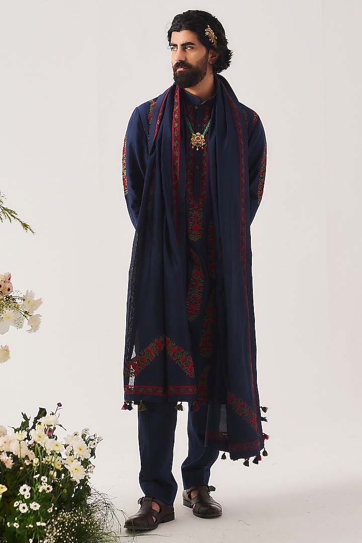 Midnight Blue Chanderi Aari Embroidered Handloom Kurta Set by Wabi Sabi Men at Pernia's Pop Up Shop