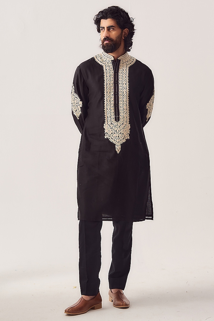 Black Chanderi Marodi Embroidered Handloom Kurta Set by Wabi Sabi Men at Pernia's Pop Up Shop