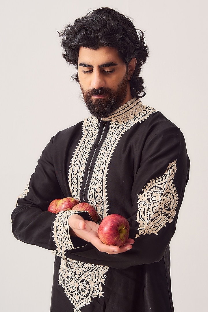 Black Chanderi Marodi Embroidered Handloom Kurta Set by Wabi Sabi Men at Pernia's Pop Up Shop