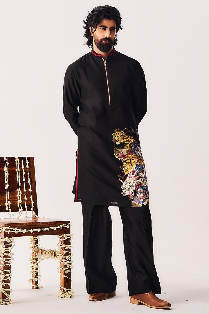 Black Chanderi Handpainted Handloom Kurta set by Wabi Sabi Men at Pernia's Pop Up Shop