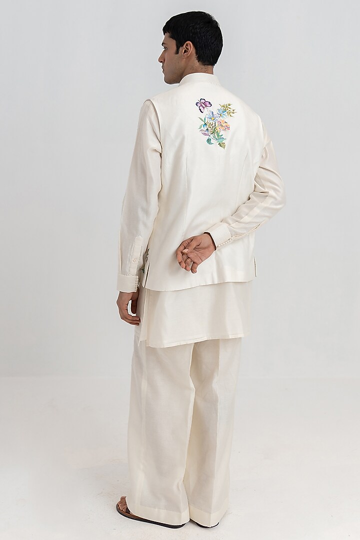 Ivory Handloom Chanderi Handpainted Open Bundi Jacket Set by Wabi Sabi Men at Pernia's Pop Up Shop