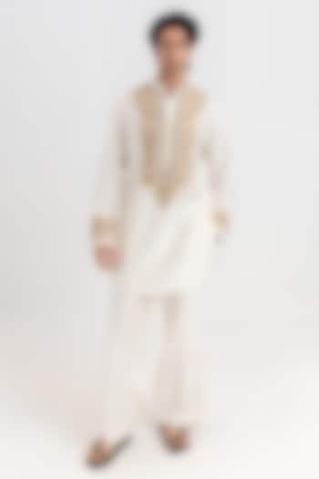 Ivory Handloom Chanderi Resham Embroidered Short Kurta Set by Wabi Sabi Men at Pernia's Pop Up Shop