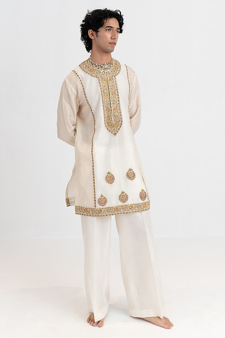 Ivory Handloom Chanderi Resham Embroidered Short Kurta Set by Wabi Sabi Men at Pernia's Pop Up Shop