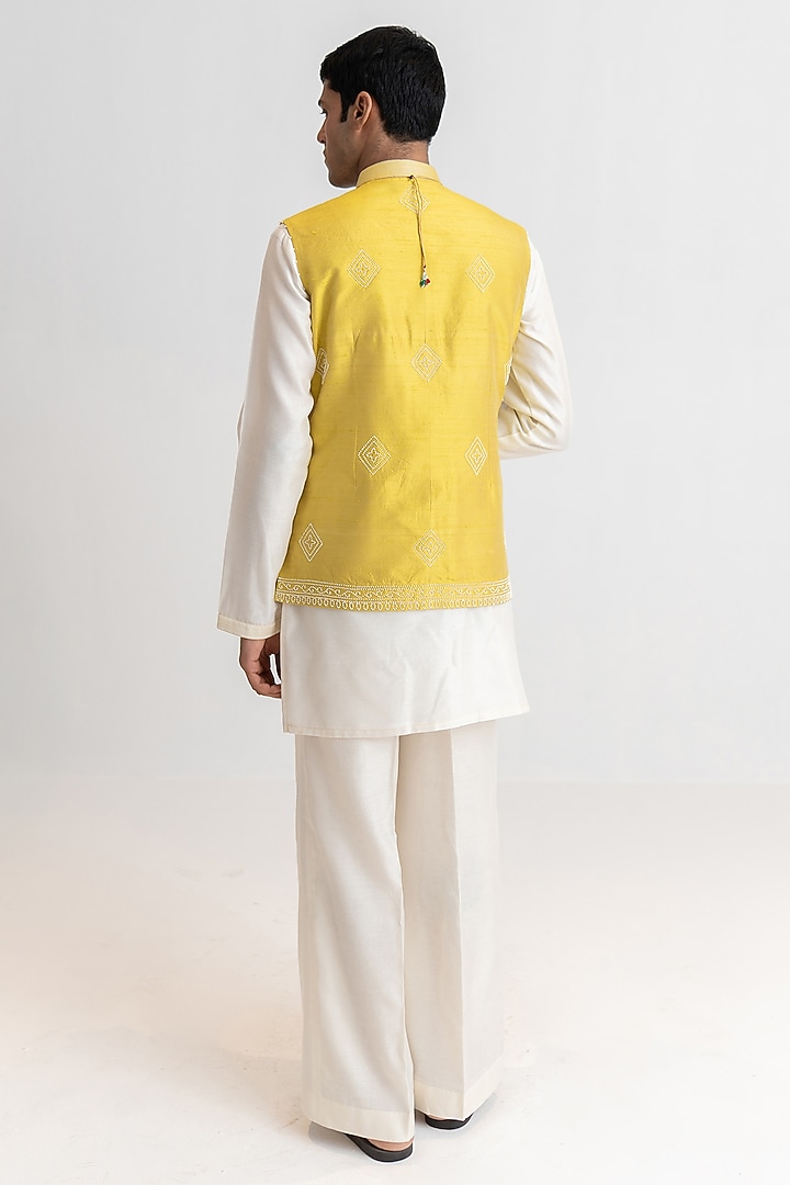 Primrose Yellow Raw Silk Hand Embroidered Bundi Jacket Set by Wabi Sabi Men at Pernia's Pop Up Shop