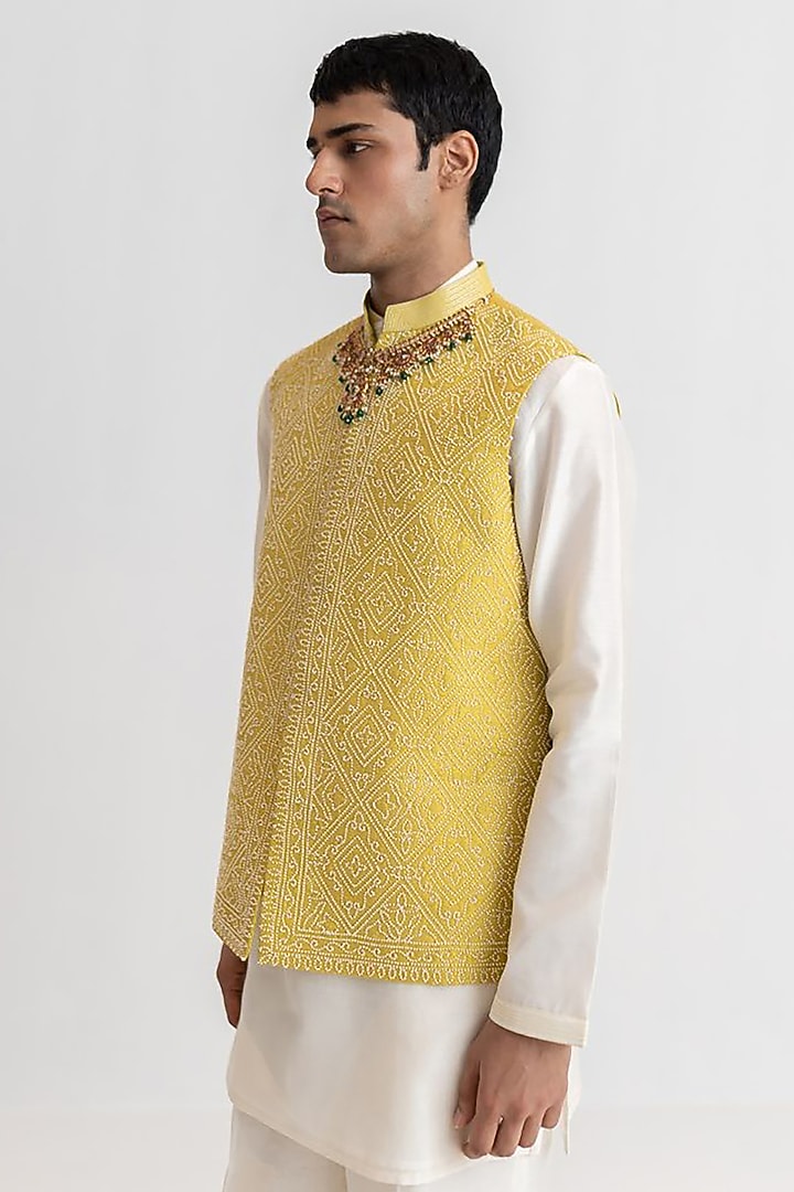 Primrose Yellow Raw Silk Hand Embroidered Bundi Jacket Set by Wabi Sabi Men at Pernia's Pop Up Shop