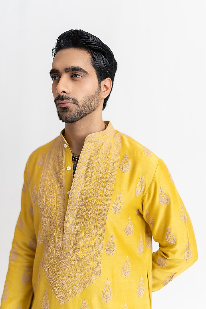 Muted Mustard Handloom Chanderi Dori Embroidered Short Kurta Set by Wabi Sabi Men at Pernia's Pop Up Shop