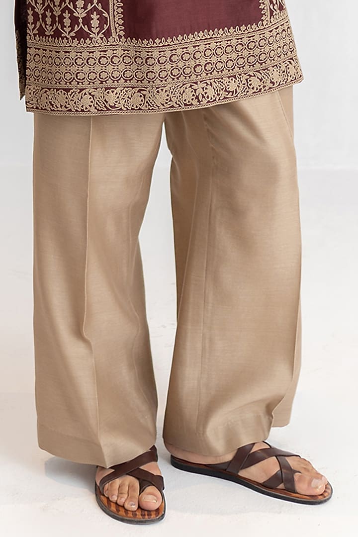 Plum Wine Handloom Chanderi Marodi Embroidered Short Kurta Set by Wabi Sabi Men at Pernia's Pop Up Shop