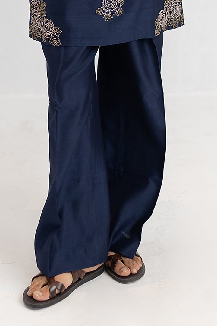 Midnight Navy Handloom Chanderi Hand Embroidered Short Kurta Set by Wabi Sabi Men at Pernia's Pop Up Shop