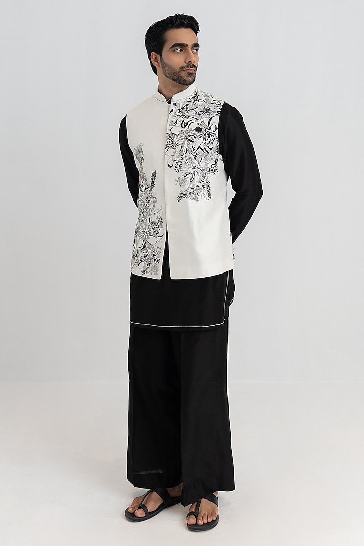 White & Black Handloom Chanderi Handpainted Bundi Jacket Set by Wabi Sabi Men at Pernia's Pop Up Shop