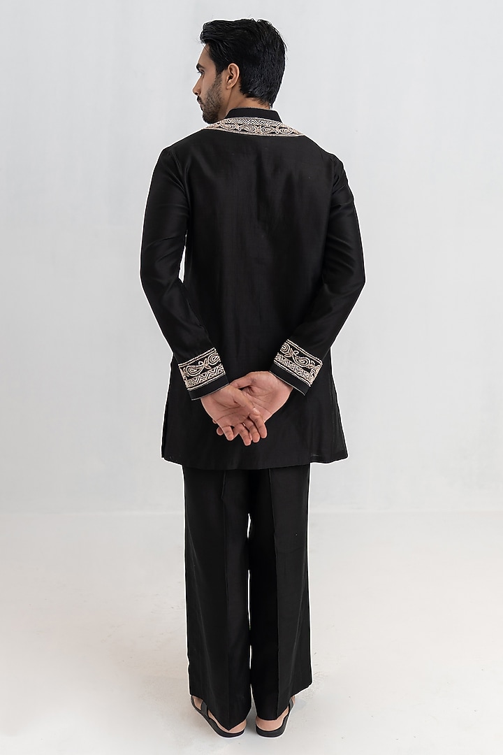 Black Handloom Chanderi Hand Embroidered Short Kurta Set by Wabi Sabi Men at Pernia's Pop Up Shop